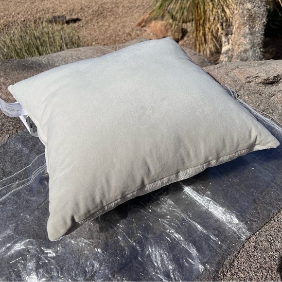 ⬇️St Nicholas Square NWT Kohl’s Throw Pillow 18inX18in Ivory Sentiment Tapestry - Picture 6 of 10